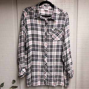 DONATING 07/01/25 | Avenue Plaid Button-Up Longsleeve